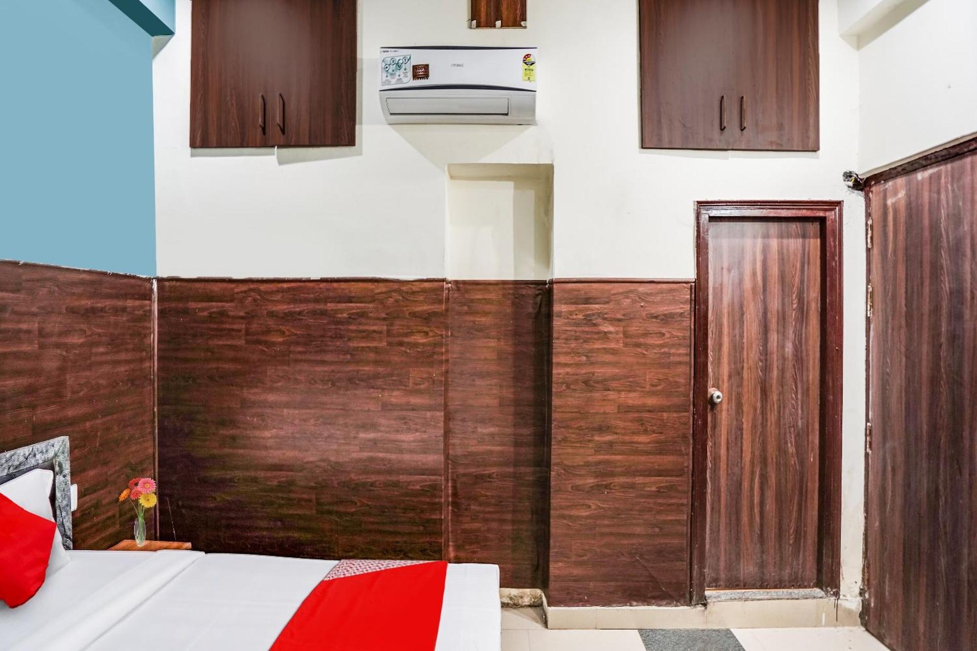 Hotel O Dream Palace Inn Νόιντα Εξωτερικό φωτογραφία