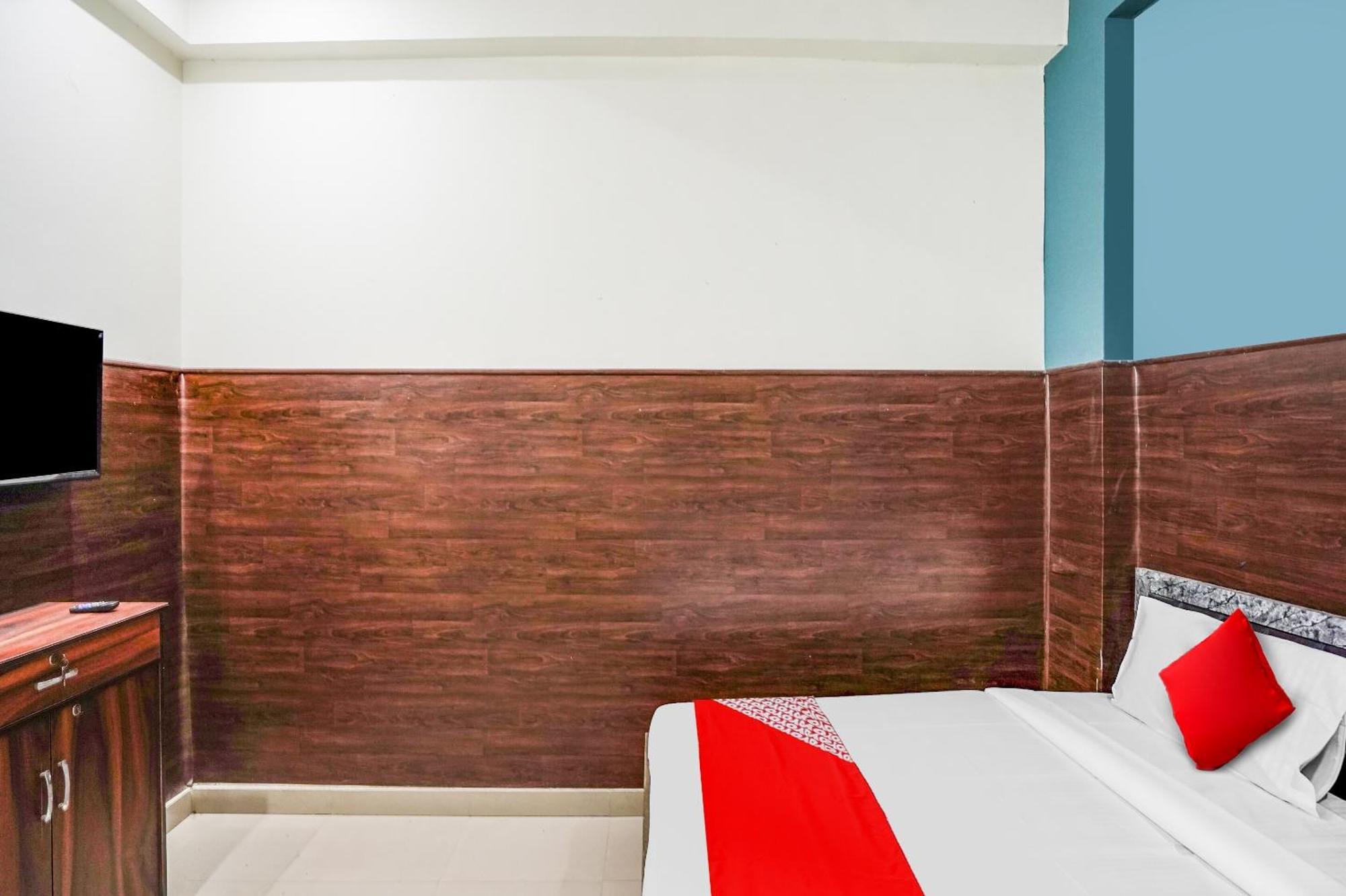 Hotel O Dream Palace Inn Νόιντα Εξωτερικό φωτογραφία